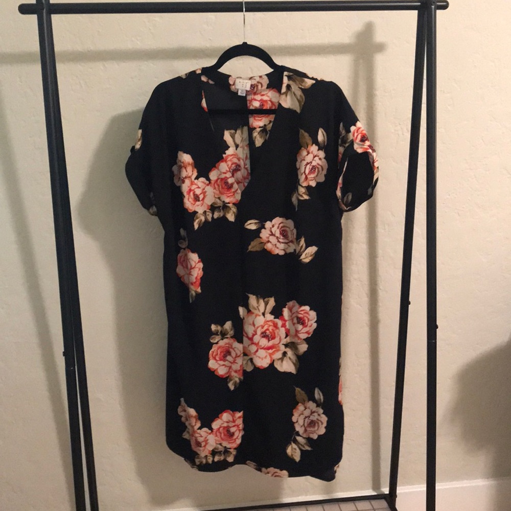 Professional style mid-length, cap sleeve dress